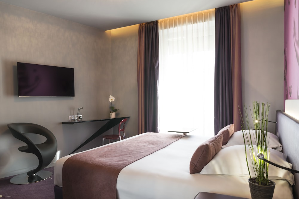 Habitación superior con 1 cama doble o 2 individuales del hotel Le Bon. Foto 7