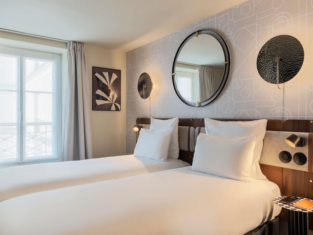 Habitación clásica con 2 camas individuales, 2 camas individuales del hotel Mercure Paris Opera Grands Boulevards. Foto 2