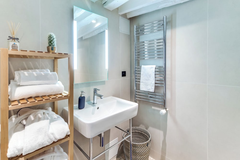 Apartamento, 1 habitación del hotel Mercure Paris Opera Grands Boulevards. Foto 10