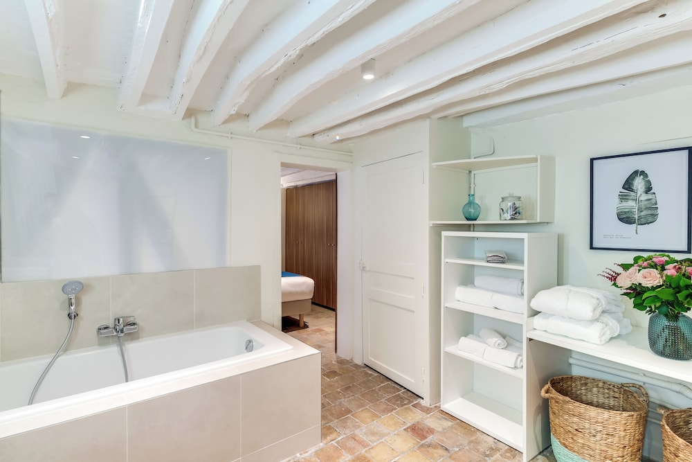 Apartamento, 2 habitaciones del hotel Mercure Paris Opera Grands Boulevards. Foto 8