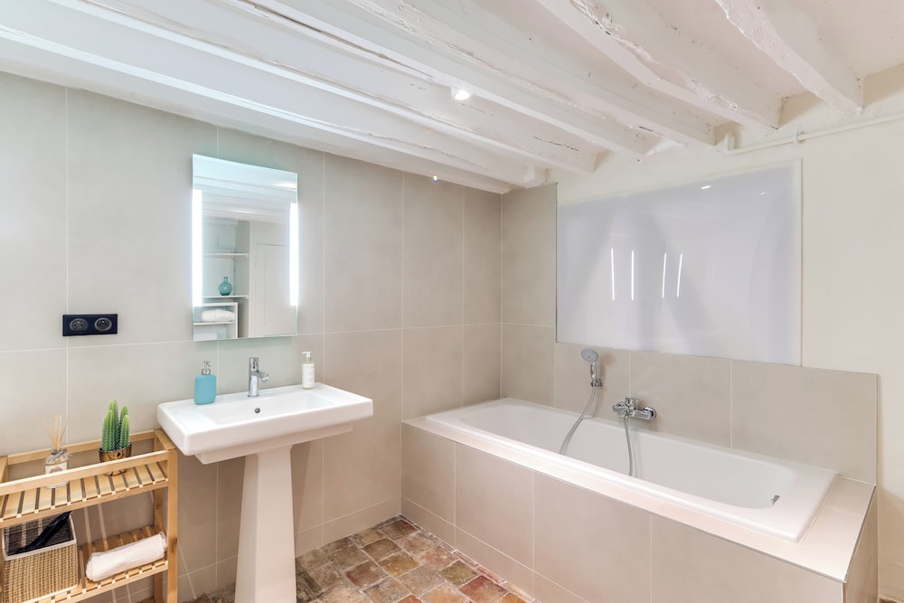 Apartamento, 2 habitaciones del hotel Mercure Paris Opera Grands Boulevards. Foto 9