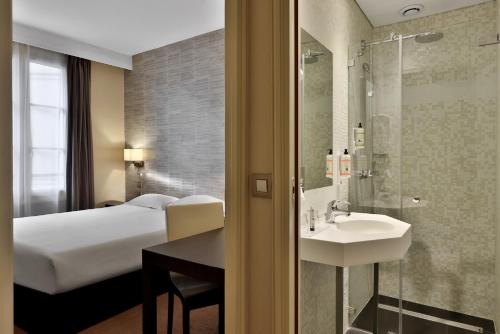 Habitación Doble Estándar del hotel Londres Et New York. Foto 7