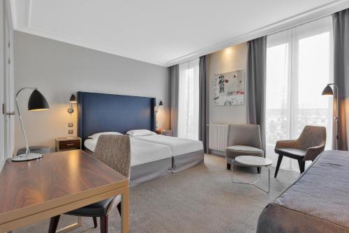 Habitación Triple del hotel Londres Et New York. Foto 8