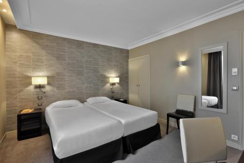 Habitación Doble Superior - 2 camas del hotel Londres Et New York. Foto 6