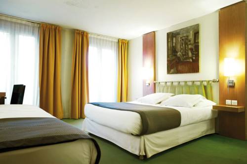 Habitación Triple del hotel New Opera