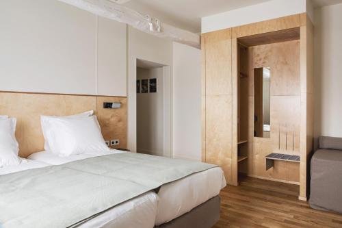 Habitación Triple del hotel New Opera. Foto 14