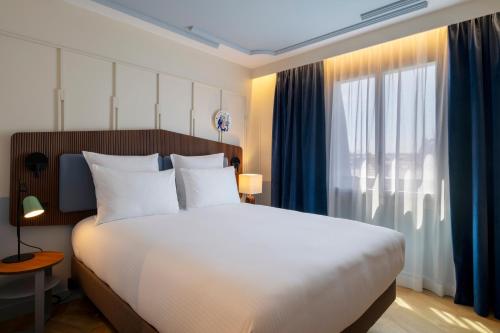 Classic Double Room - La Familiale del hotel Urban Hive Paris