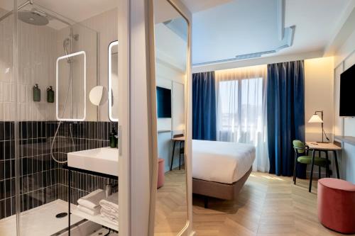 Classique Twin Room - La Coquette del hotel Urban Hive Paris. Foto 1