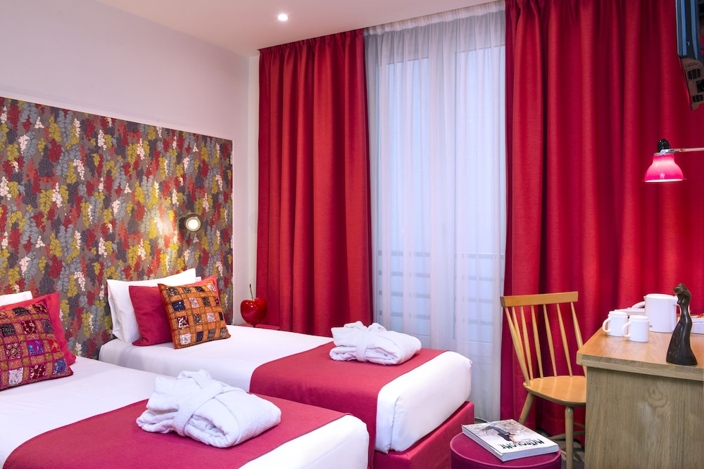 Habitación Confort con 2 camas individuales del hotel Villa Boheme. Foto 1