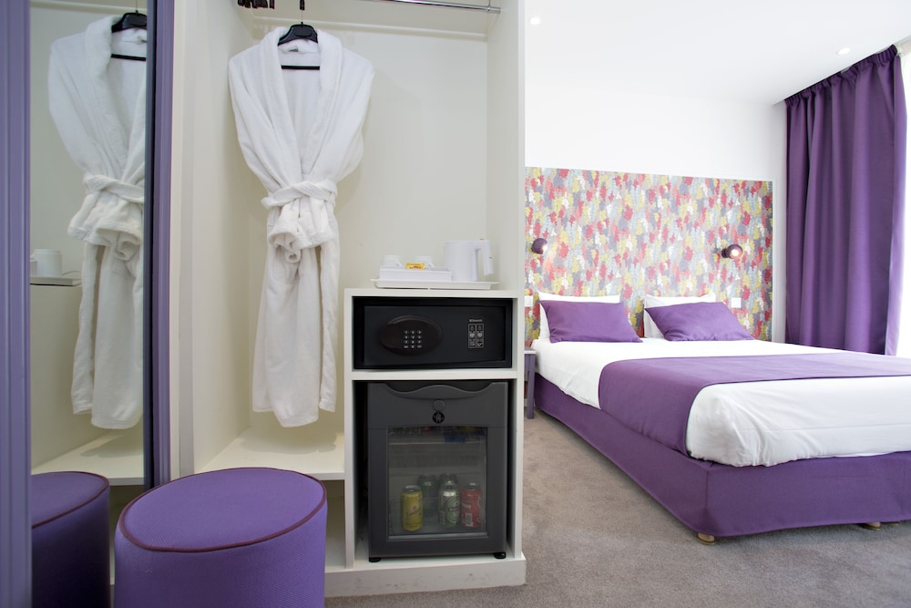 Habitación superior con balcón del hotel Villa Boheme. Foto 3