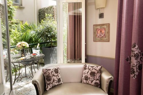 Habitación Doble Deluxe con terraza del hotel Monceau Wagram