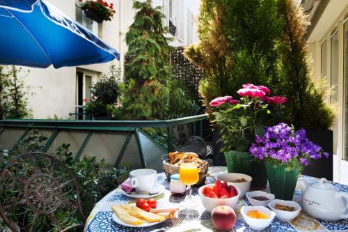 Habitación Doble Deluxe con terraza del hotel Monceau Wagram. Foto 1