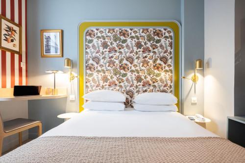 Habitación Doble Clásica del hotel Mercure Paris Notre Dame Saint Germain Des Prés. Foto 10