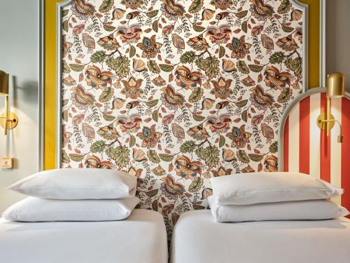 Habitación Doble Privilege - 2 camas del hotel Mercure Paris Notre Dame Saint Germain Des Prés. Foto 6