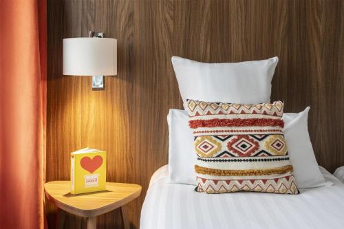 Habitación Doble Superior - 2 camas del hotel Best Western Plus 61 Paris Nation. Foto 9