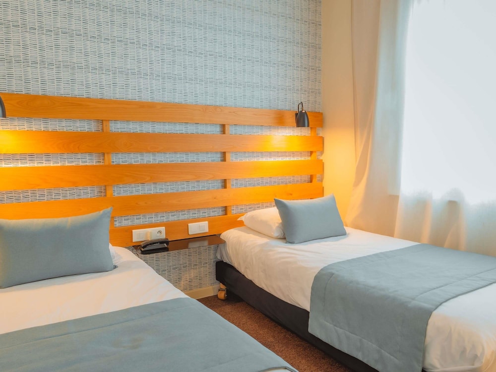 Habitación estándar, 2 camas individuales del hotel Ibis Styles Calais Centre. Foto 5