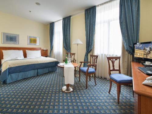 Habitación Doble Business del hotel Ramada By Wyndham Prague City Centre. Foto 2