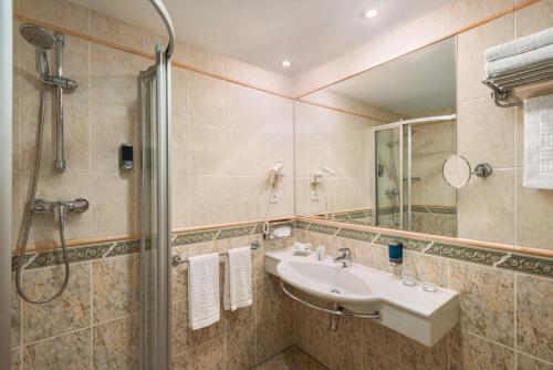 Habitación Triple del hotel Ramada By Wyndham Prague City Centre