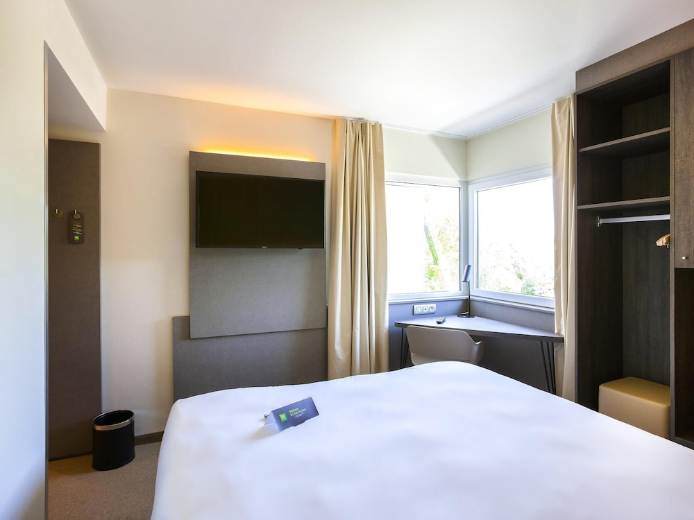 Habitación Standard con una cama doble del hotel Ibis Styles Kortrijk Expo