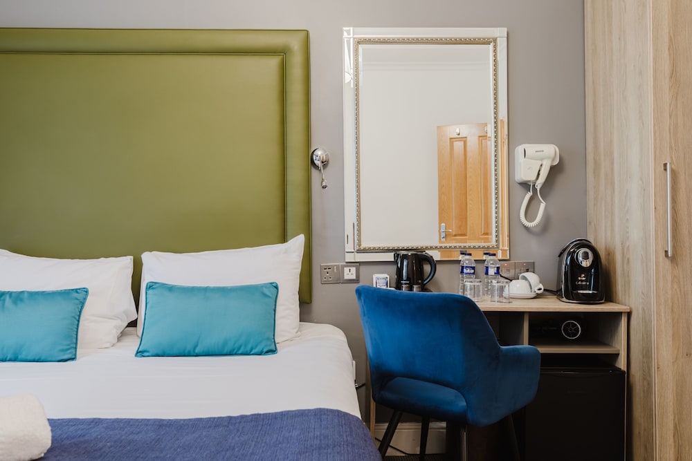 Habitación estándar doble, baño privado del hotel The Porchester. Foto 12