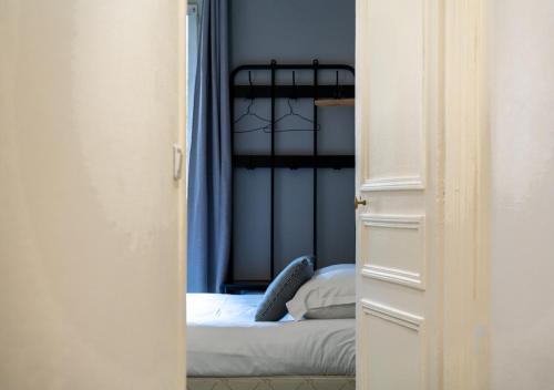Habitación Doble Estándar del hotel Nouvel Paris. Foto 2