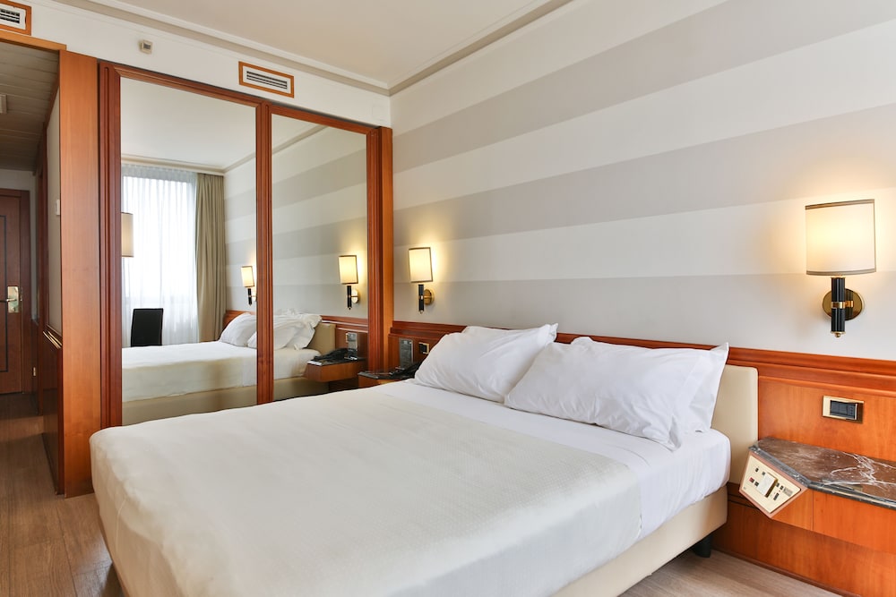 Habitación clásica doble del hotel Leon D'oro. Foto 3