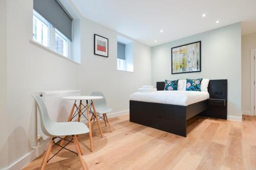 Estudio Deluxe - Semisótano del hotel St James House - Concept Serviced Apartments. Foto 1
