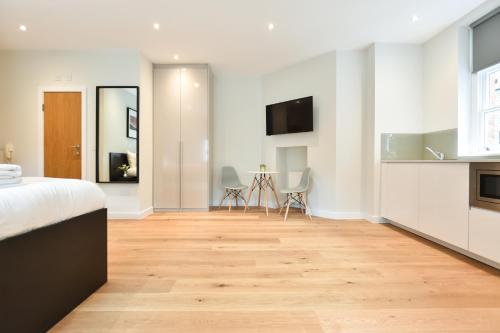 Estudio Premium Deluxe del hotel St James House - Concept Serviced Apartments. Foto 2