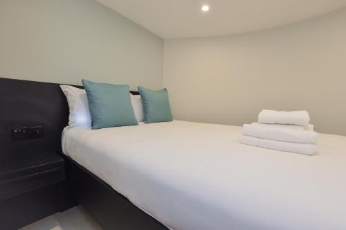 Habitación Estudio Sótano del hotel St James House - Concept Serviced Apartments. Foto 4