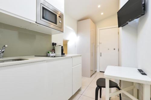 Habitación Estudio Sótano del hotel St James House - Concept Serviced Apartments. Foto 6