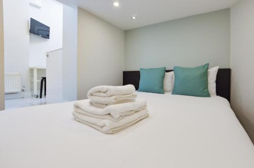Habitación Estudio Sótano del hotel St James House - Concept Serviced Apartments. Foto 7