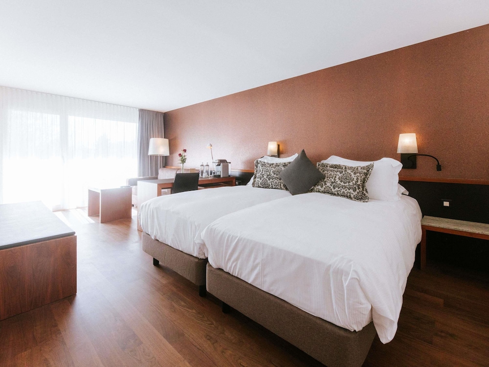 Suite junior, balcón del hotel Royal St Georges Interlaken Mgallery Collection