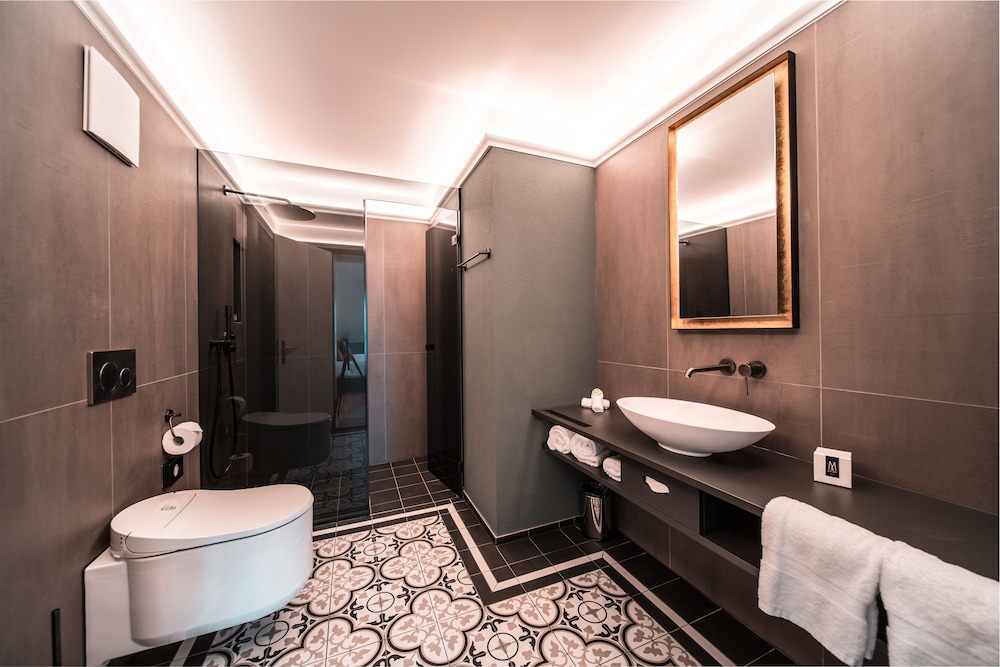 Habitación, balcón (Modern, air - conditioned) del hotel Royal St Georges Interlaken Mgallery Collection. Foto 9