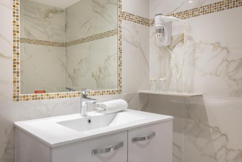 Suite Junior del hotel Best Western Lakmi Nice. Foto 5