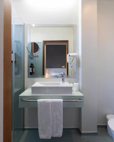 Habitación Doble Clásica del hotel Rali Viana. Foto 4
