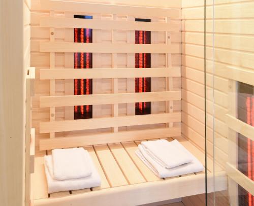 Suite con jacuzzi del hotel Ibis Styles La Louvière. Foto 7