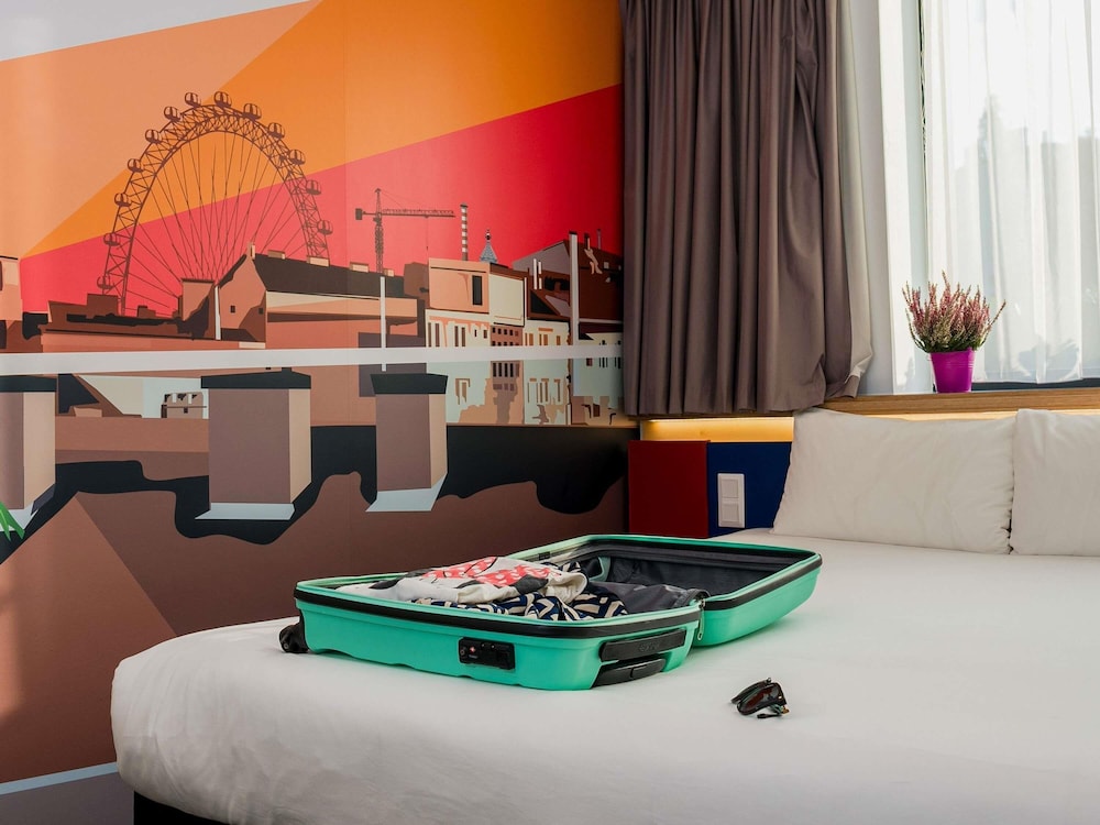 Habitación Estándar con 1 cama doble del hotel Ibis Styles Budapest Citywest. Foto 5