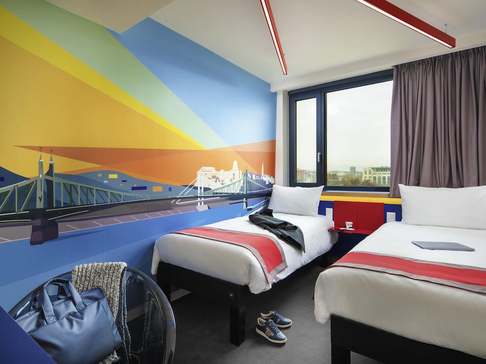 Habitación estándar con 2 camas individuales del hotel Ibis Styles Budapest Citywest
