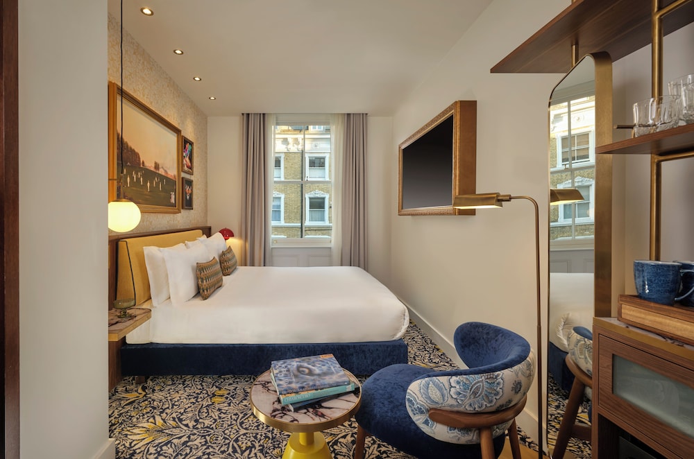 Habitación doble Lujo 1 Cama queen del hotel Park Grand London Kensington. Foto 3