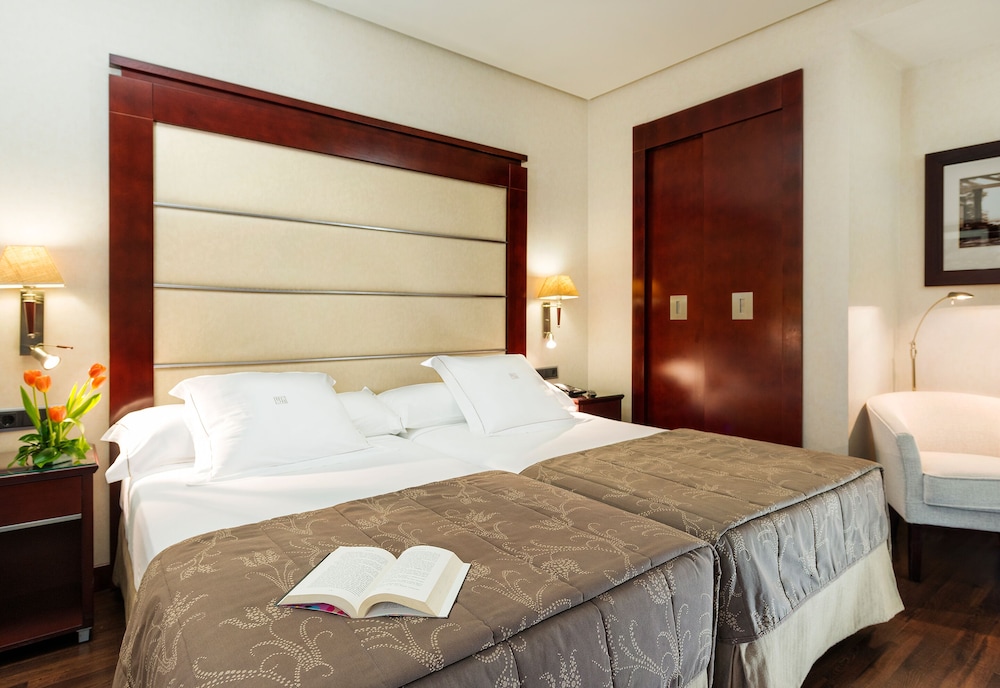 Habitación estándar (parking included) del hotel Valencia Center. Foto 2