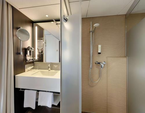 Habitación Doble del hotel Park Inn By Radisson Berlin Alexanderplatz. Foto 5