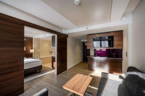 Suite Familiar del hotel Park Inn By Radisson Berlin Alexanderplatz. Foto 1