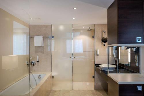 Suite Familiar del hotel Park Inn By Radisson Berlin Alexanderplatz. Foto 3