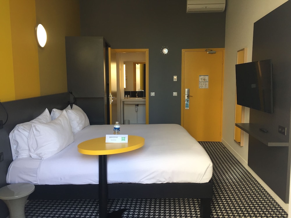 Habitación Estándar con cama doble del hotel Ibis Styles Marseille Vieux Port. Foto 2