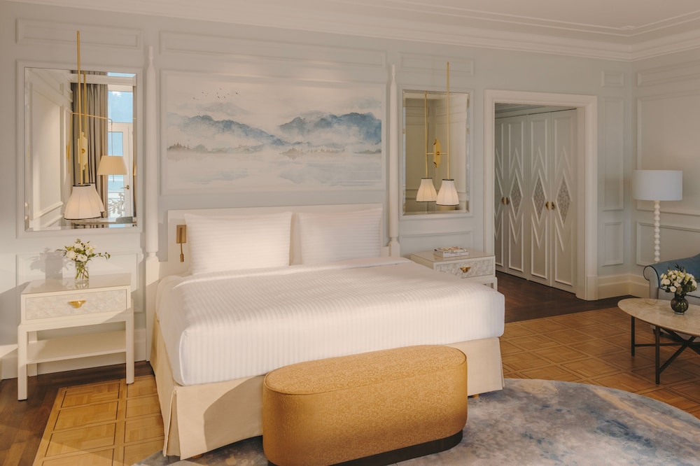 SIGNATURE VISTA LAGO King - 35m², 377ft² del hotel Fairmont Le Montreux Palace