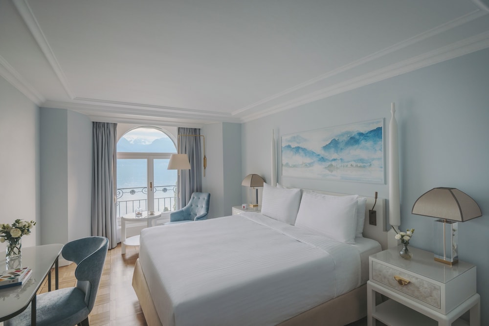 FAIRMONT VISTA LAGO Queen - 20m², 215ft² del hotel Fairmont Le Montreux Palace
