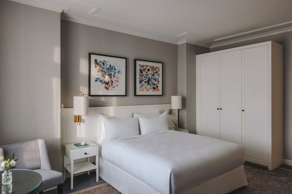 FAIRMONT VISTA CIUDAD Queen - 20m², 215ft² del hotel Fairmont Le Montreux Palace