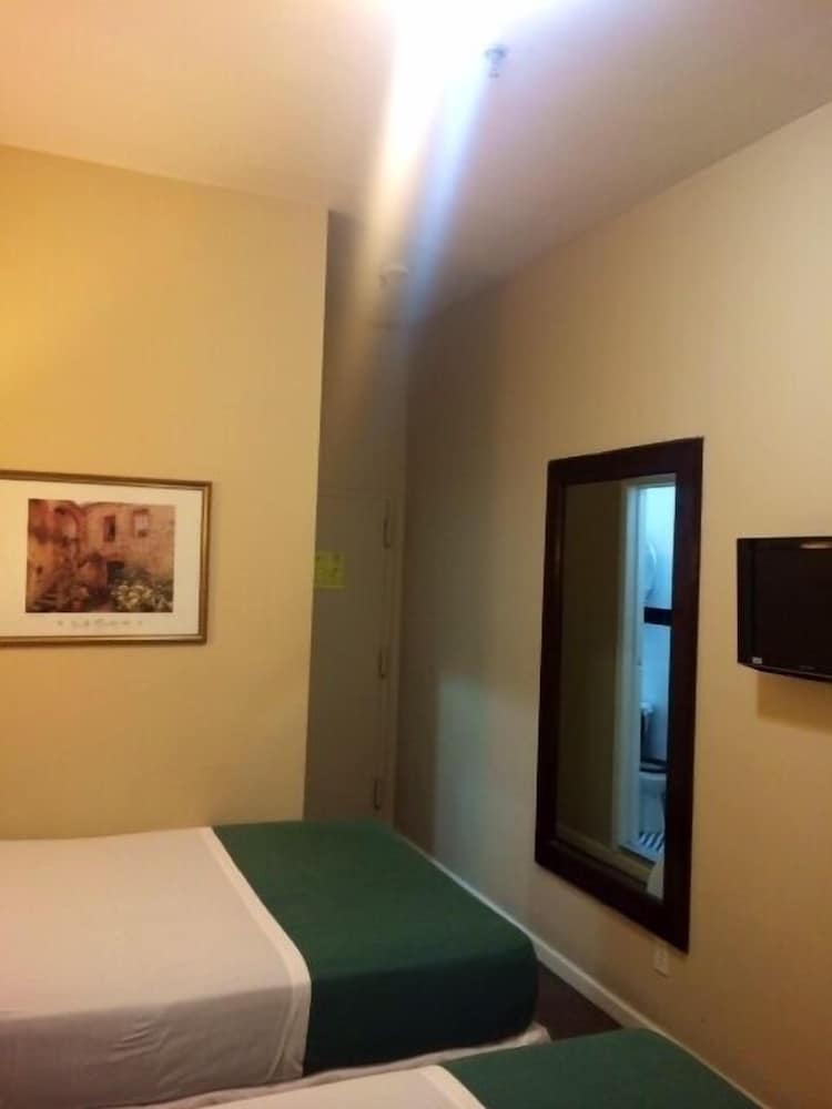 2 Full Size Beds del hotel St Marks. Foto 3