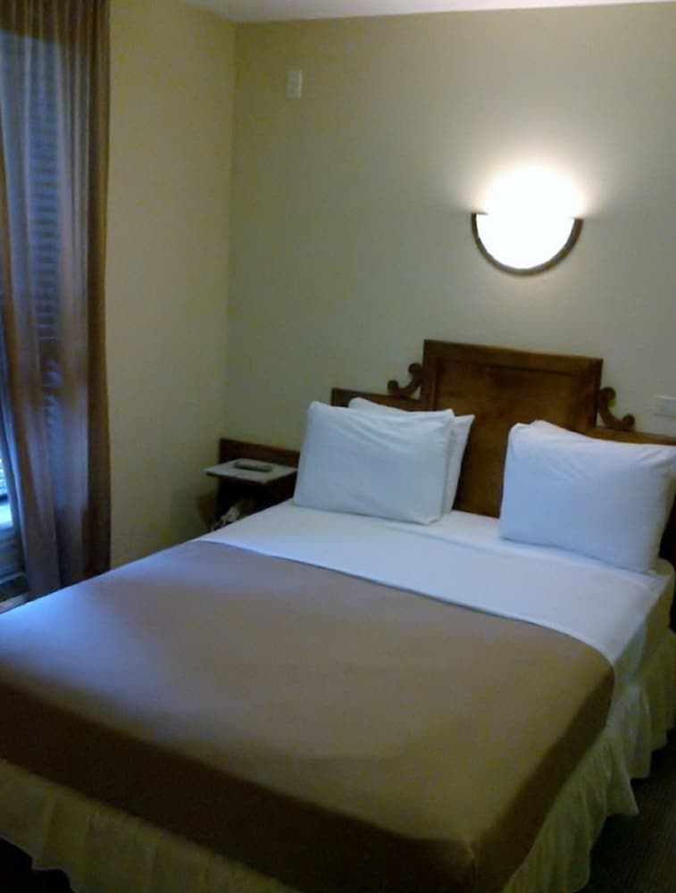 1 Queen Size Bed del hotel St Marks