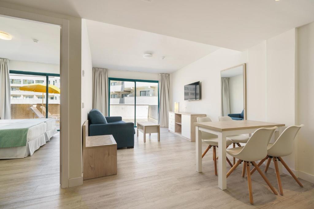 Suite Club del hotel Alua Tenerife. Foto 1